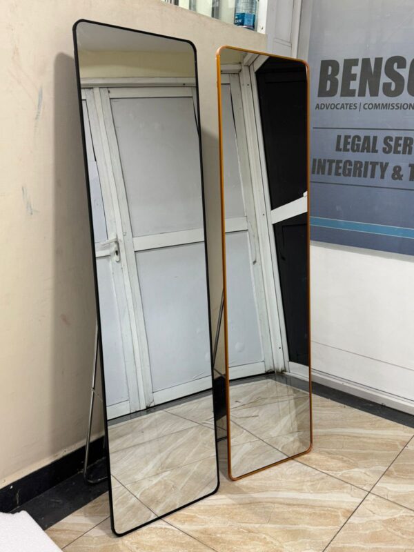 Dressing mirror